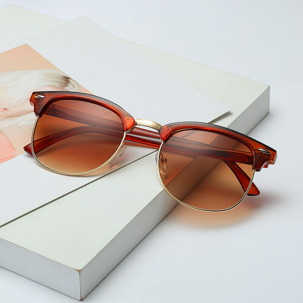 Braune Vintage Unisex-Sonnenbrille