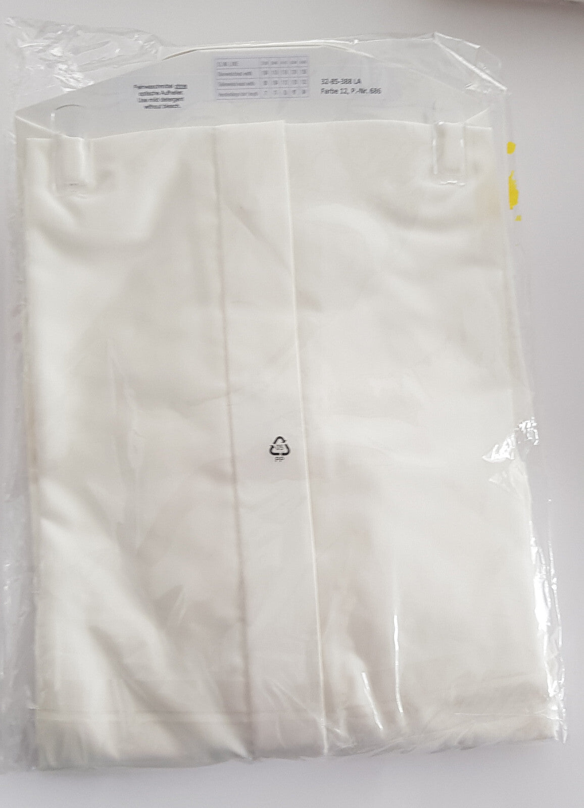 Botthoff Galahemd, Haikragen oder New Kent Kragen in wollweiss Gr. 45 Slim-Fit - 3KShop.de