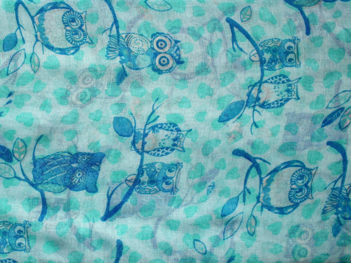 Wunderschoener Loop Schal Bunt Eule blau grün, tolle Farbtöne von ManuMar - 3KShop.de