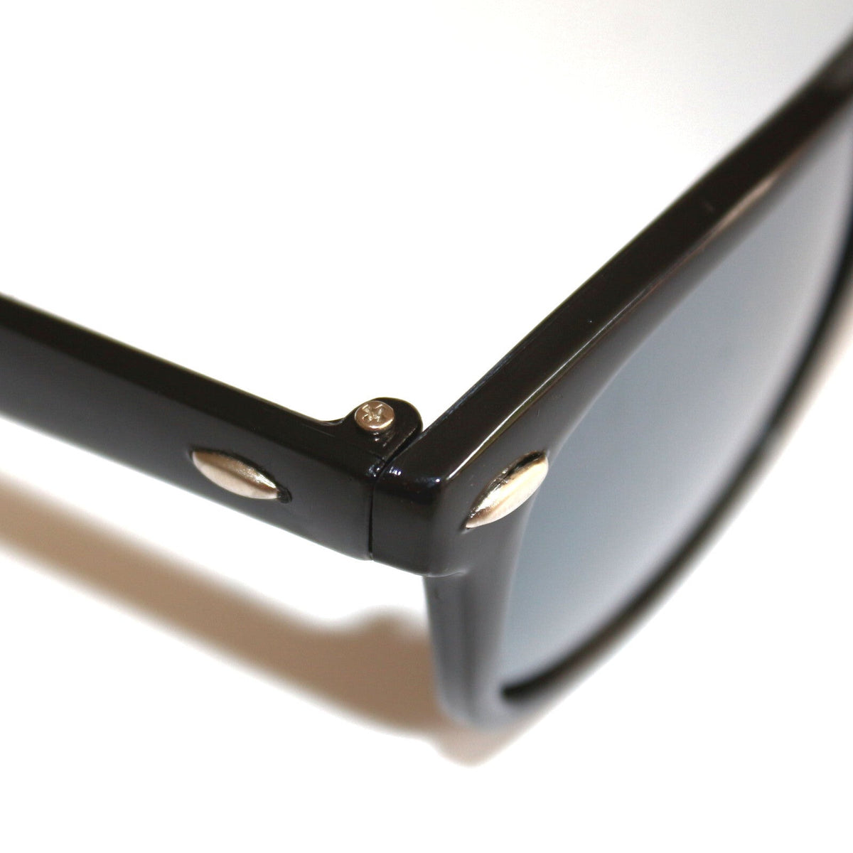 Schwarze Blues-Brothers Sonnenbrille verspiegelt