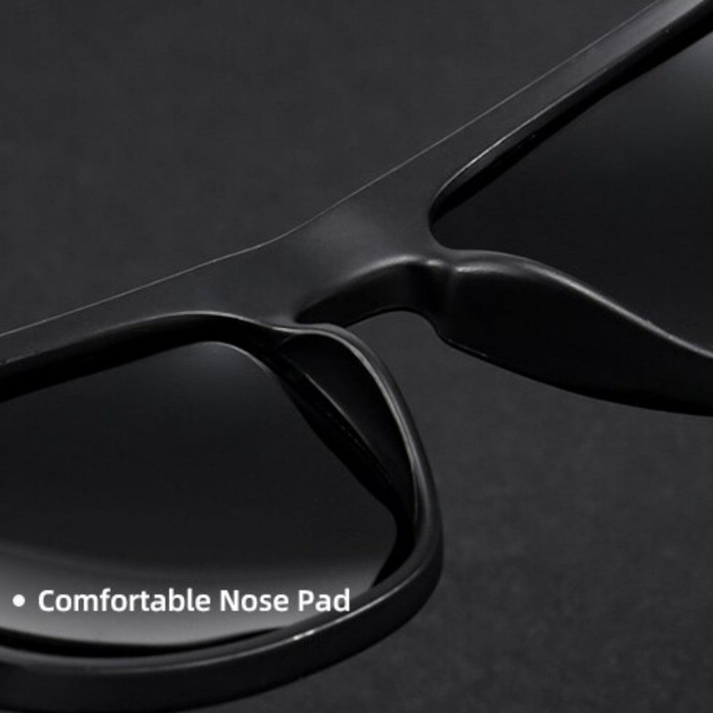 Schwarz-blaue polarisierte Sonnenbrille