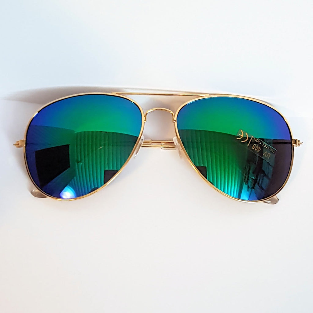 Goldene Piloten-Sonnenbrille mit grünblauen Spiegelgläsern