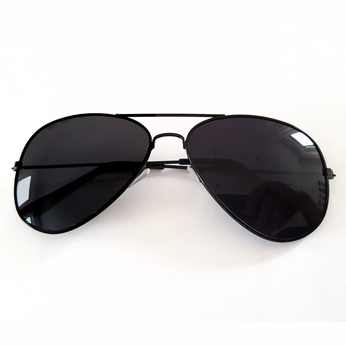 Schwarze Piloten-Sonnenbrille
