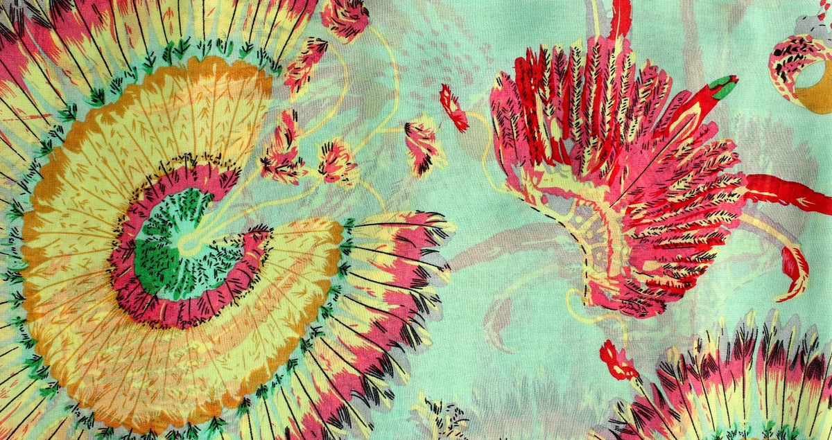 Wunderschoener Loop Schal Bunt Federn Grün, tolle Farbtöne von ManuMar - 3KShop.de