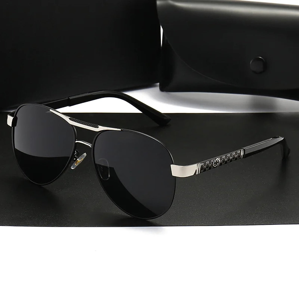 Schwarz-rot-goldene Piloten-Sonnenbrille