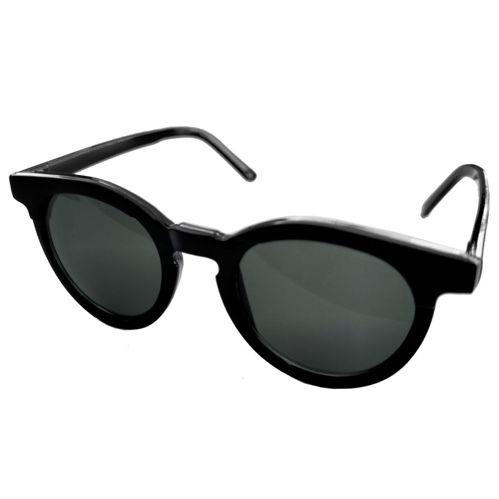 Schwarze Cat-Eye-Sonnenbrille matt und glänzend