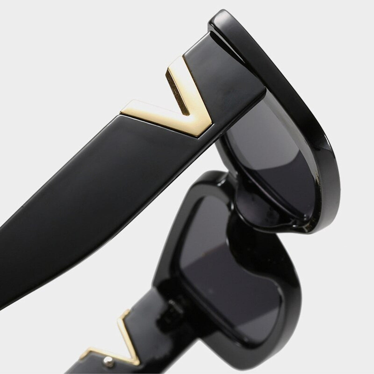 Schwarze Cat-Eye-V-Sonnenbrille