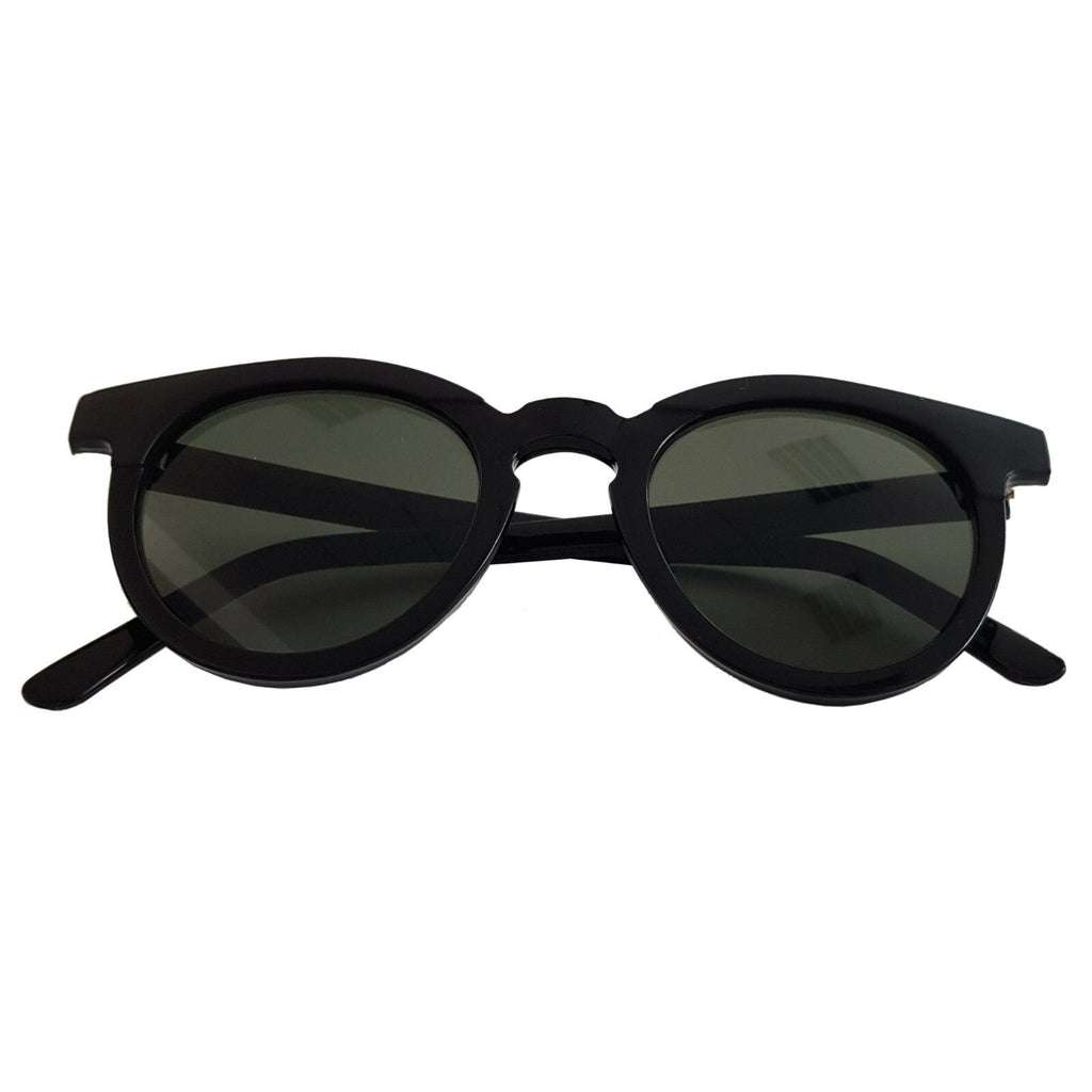 Schwarze Cat-Eye-Sonnenbrille matt und glänzend