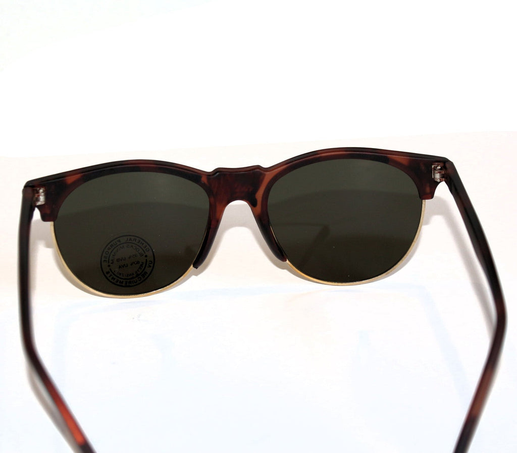Mattbraune Vintage-Retro-Sonnenbrille im Unisex-Design