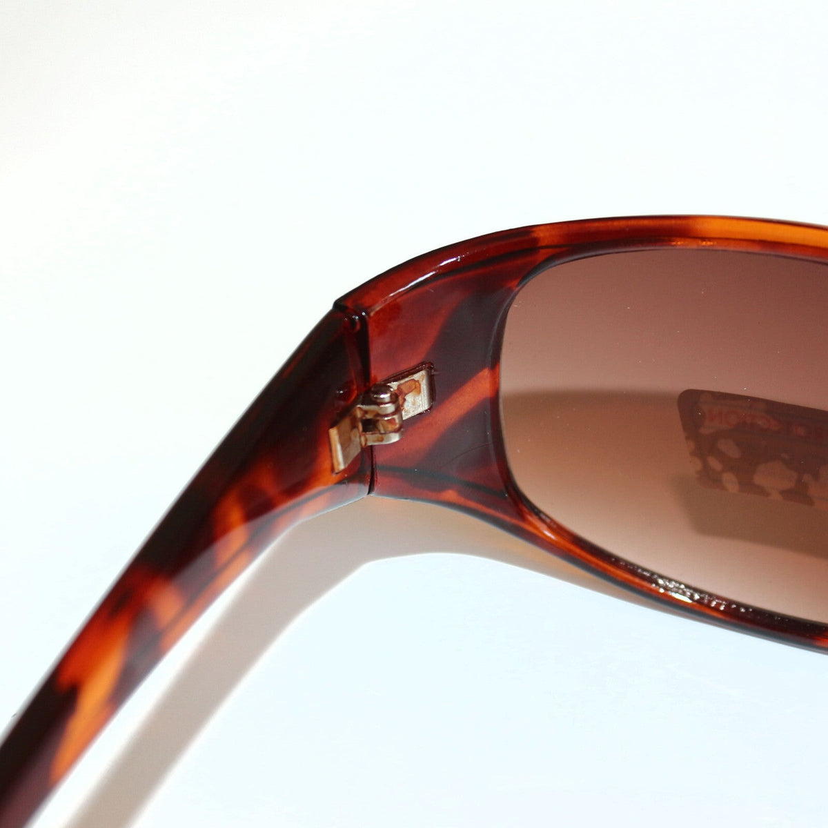 Braune leicht getigerte Designer Damen-Sonnenbrille