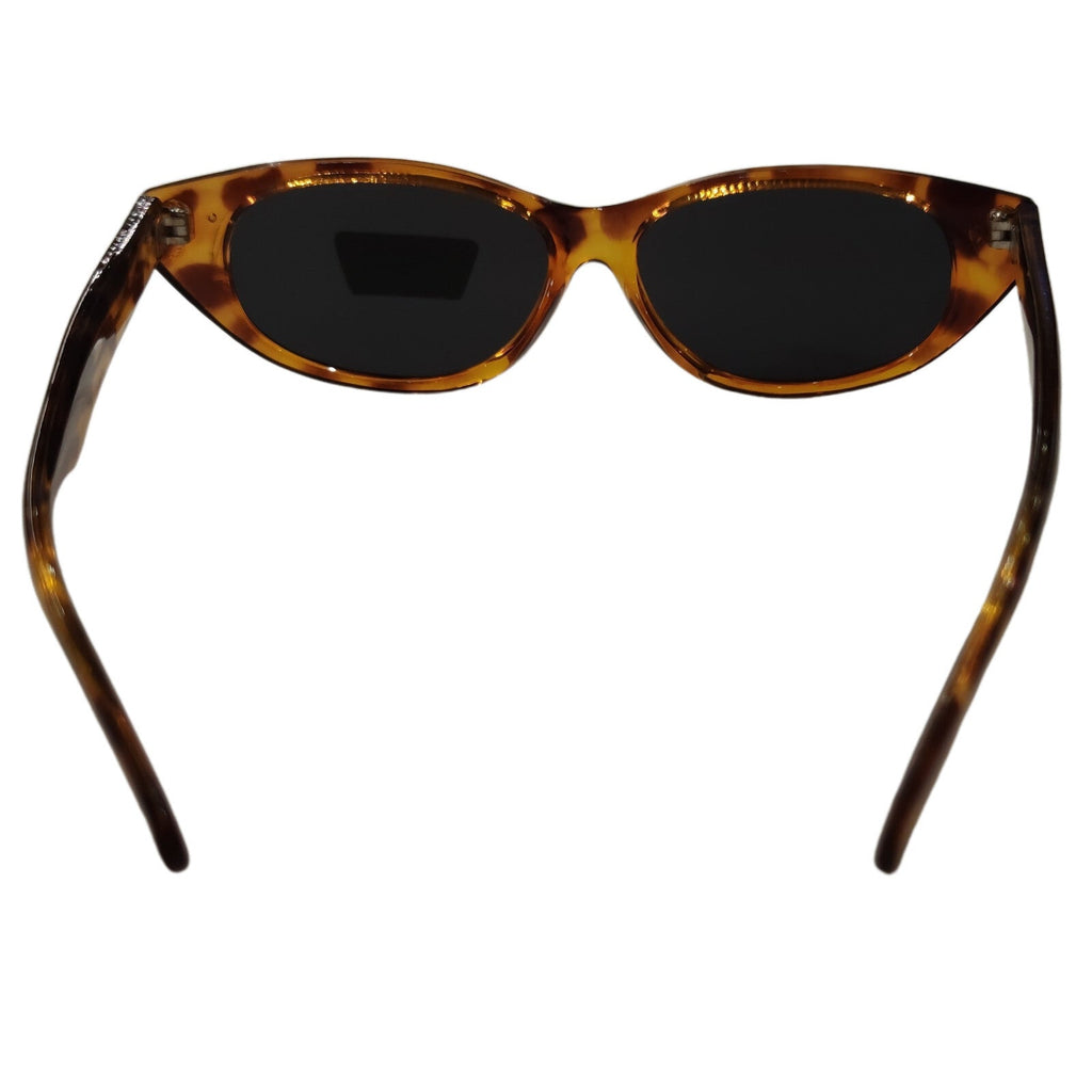 Braune Cat-Eye-Sonnenbrille mit dunkelgrauen Gläsern