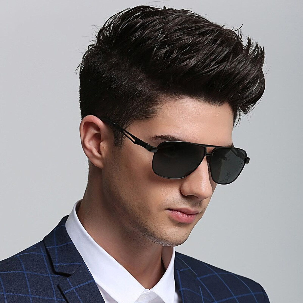 Schwarz-goldene Piloten-Sonnenbrille