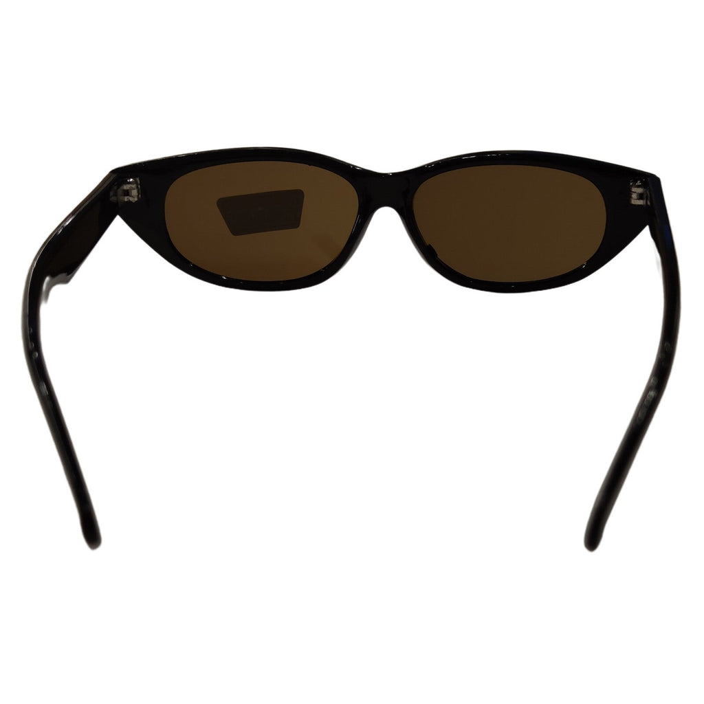 Schwarze Cat-Eye-Sonnenbrille mit braunen Gläsern