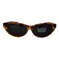 Braune Cat-Eye-Sonnenbrille mit dunkelgrauen Gläsern