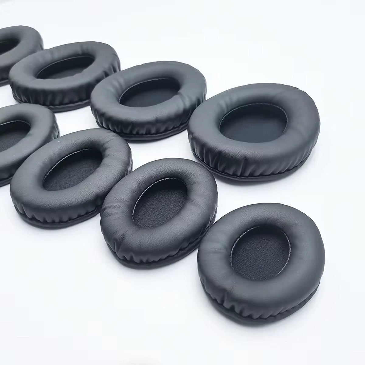Ovale schwarze Memory-Foam Ohrpolster in verschiedenen Größen