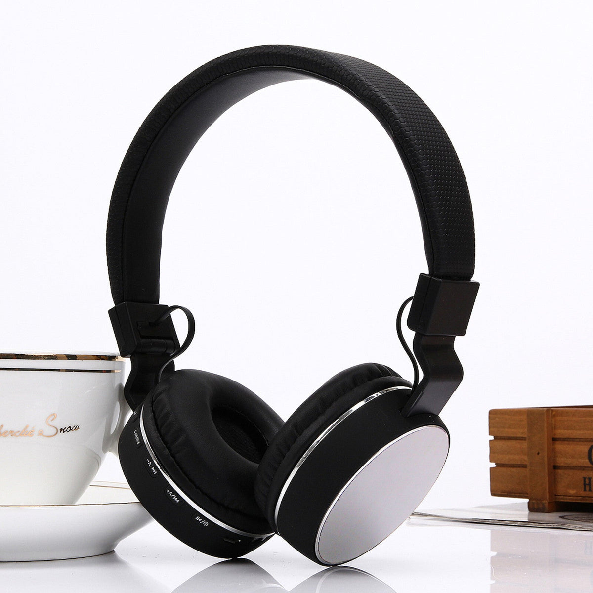 SH16 Bluetooth On-Ear-Kopfhörer mit TF-Kartenfach